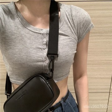 超能裝💖2022韓版百搭小包包流行簡約字母寬帶斜挎包個性ins風女式小方包【3月22日髮完】 PAJM