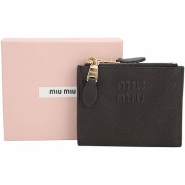 miu miu 字母浮雕 仿舊感壓紋納帕羊皮雙零錢袋短夾(黑色)