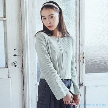 earth music  雙拉鍊設計羅紋喇叭袖罩衫
