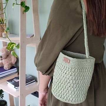 手工拉菲草鉤織籃型包 - 時尚女士配飾