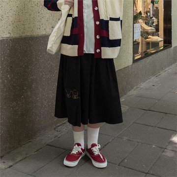 高腰刺繡純棉顯瘦日系工裝半身裙女中長款森系可愛a字裙2026新款