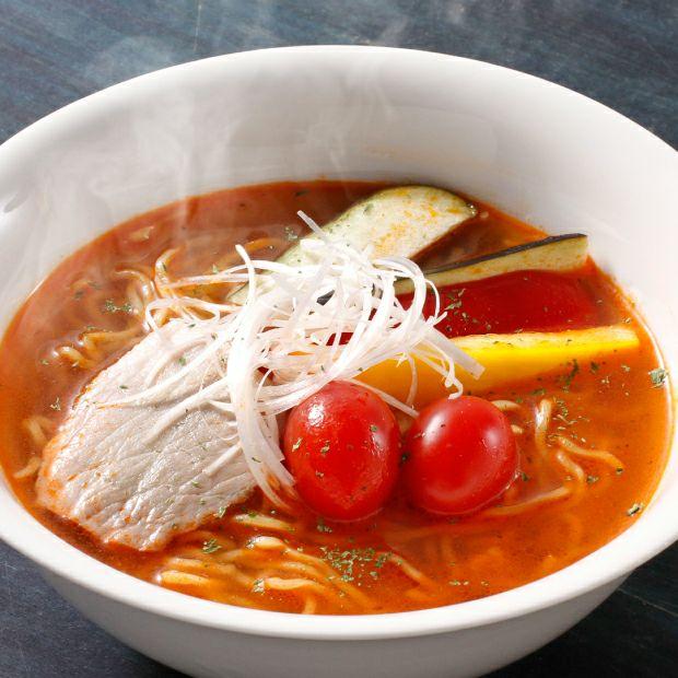 赤いラーメン 3種6食セット  望月製麺所／北海道登別市 ご当地ラーメン 辛味噌 トマト 坦々麺 生麺 北海道産小麦100％