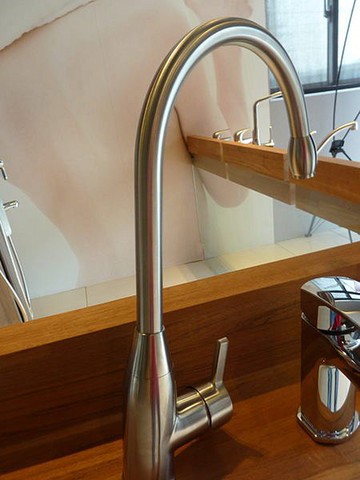 不鏽鋼龍頭，廚房龍頭，給水設備，水龍頭，淨水器，面盆龍頭