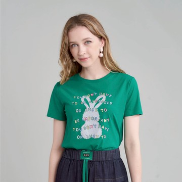 CLL巧玲瓏 跳躍文字兔子貼鑽上衣 7363303