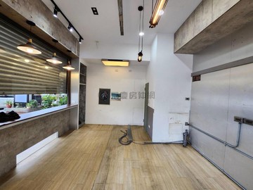 豐樂公園臨路角間透天住店～雙門牌~收租置產首選｜台中市南屯區永春東一路