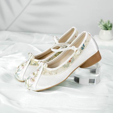 Sp house 珍珠旗袍繡花中式舞蹈圓頭一字休閒平底鞋(3色可選)