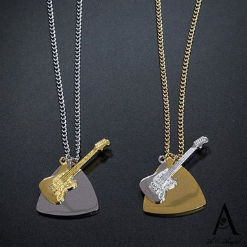 【ANGEL】搖滾吉他三角牌撞色中性鈦鋼項鍊(2色可選)