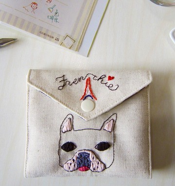【客製】英文名刺繡貼身私物包 面紙包 法鬥愛巴黎