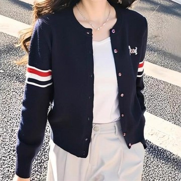 【臺灣出貨】【專櫃大碼】2025新款春季款韓版氣質圓領針織開衫女 百搭針織釦子毛衣外套女