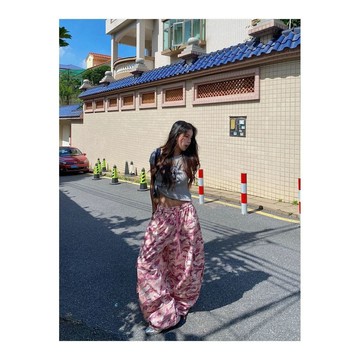 爆款直降價 牛仔長褲 休閒長褲 寬鬆闊腿褲 長褲夏季新款粉色迷彩印花工裝褲女美式寬鬆休閒闊腿褲爵士舞彎刀褲女