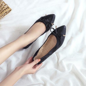尖頭單鞋女2025春款工作鞋女黑色平底職業酒店銀行上班鞋休閑鞋女