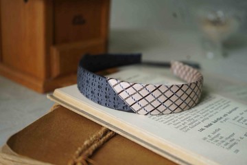 古董領帶改製手工髮箍-灰粉拼接粉紅格紋-窄版