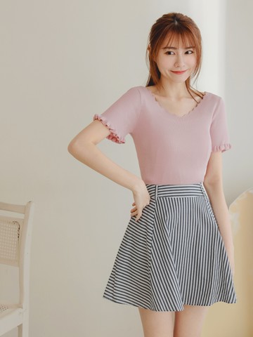 兩面穿！V領花邊彈性針織上衣