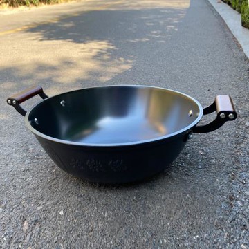 老式鐵鍋加深雙耳鑄鐵炒鍋平底炒菜鍋家用燃氣灶電磁爐通用生鐵鍋