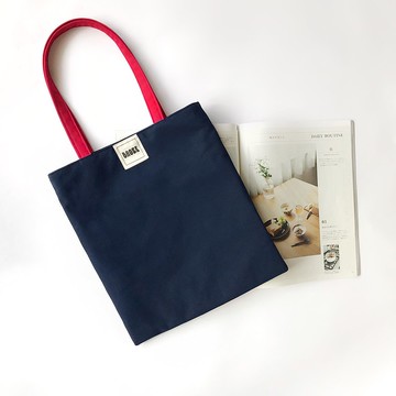 經典英倫拼色肩背帆布袋 (中) / 藏藍+紅