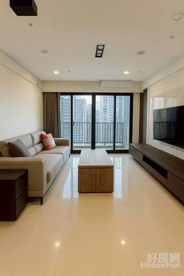 同星️【富宇權峰】大四房+雙車｜集寵愛於一戶｜新竹市東區慈雲路