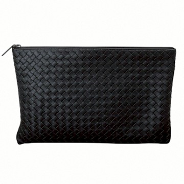 BOTTEGA VENETA  經典編織小羊皮拉鍊大手拿包(黑)