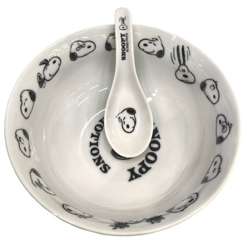 yamaka 山加商店 史努比大碗公含湯匙 18.5 x 8cm 表情 1.1L  White  1個