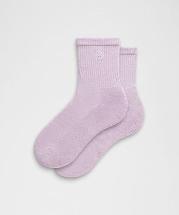 Unisex Daily Essential Crew Socks Size Medium