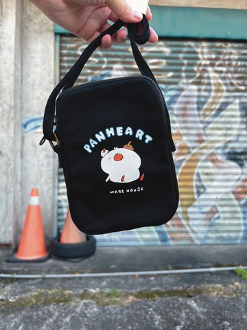 偏心經典美式手機包/ 可調式側背帶/ 黑色