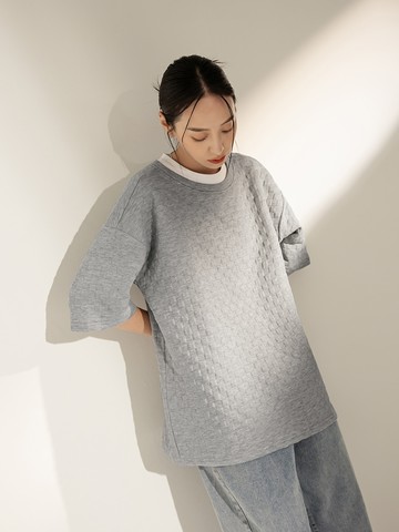 男女共穿．素色簡約紋理落肩五分袖上衣