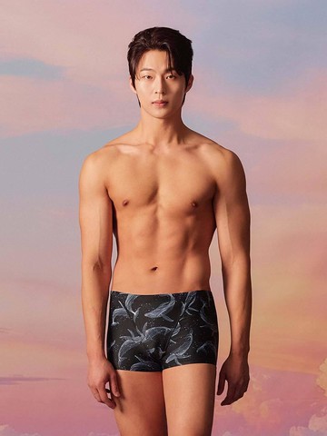 Men's Foil Whale Short Square Swimming Suit (RN-MF2F521-BK) [Black]