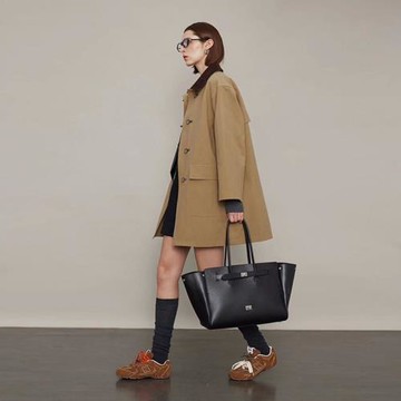 3ONE復古撞色miu系廓形寬松拼接燈芯絨領大口袋短款風衣外套女