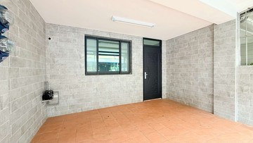 羅東竹林商圈門口有車庫新整理透天｜宜蘭縣羅東鎮復興路三段