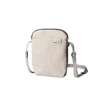 City Pouch 防潑水城市小包 MelbourneBlack 曜石黑