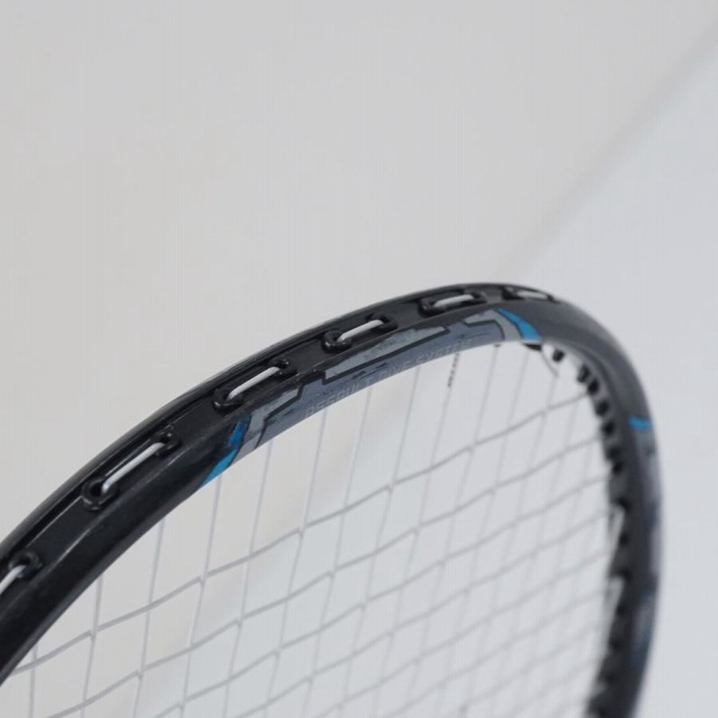 GOSEN バドミントン ラケット GRAVITAS 7.5-SR USED超美品 ゴーセン グラビタス ケース(YONEX)付 中古 X3557 |  LINEブランドカタログ