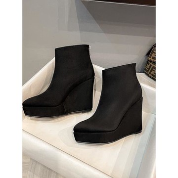 2026尖頭松糕厚底高跟防水臺增高女短靴后拉鏈便穿短筒絨面矮靴