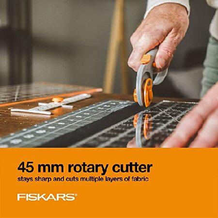 Fiskars Piece Rotary Cutter Set, 45 mm Blade Rotary Fabric Cutter, Fabric Cutting Mat, Ruler for Sewing, Crafts, White Grey