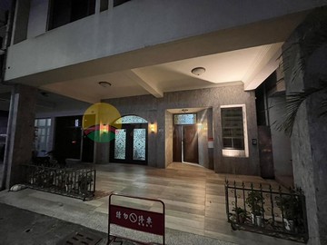 西子灣風華絕代獨特經典傳家大面寬透天店面｜高雄市鼓山區臨海一路