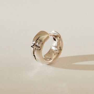 裂縫鑲嵌十字星拋光耳環silver925