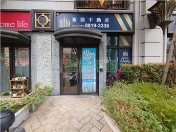 裕隆城商圈小資店面附車位｜新北市新店區中興路二段