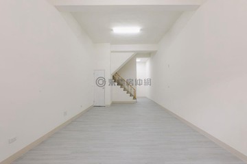 ⭐鳳山文山特區臨路大地坪-住商用翻新金店面!!!!｜高雄市鳳山區建國路三段