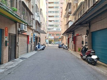衛武營海洋商圈車庫透天｜高雄市鳳山區海洋一路