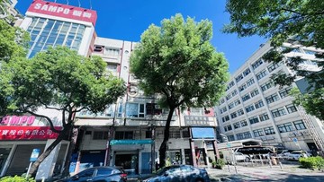 獅甲捷運商圈/民權二路公寓一樓店住合一｜高雄市前鎮區民權二路