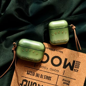台灣出貨🔥小清新lucky字母 適用蘋果AirPods 4 耳機殼 Pro/3代藍牙耳機套 保護殼 1/2代矽膠保護套