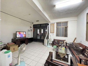 大里立新雙學區•立仁新仁雙商圈•絕美靜謐透天｜台中市大里區公教街