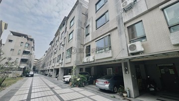 建工|近高科大|20年併排雙車面寬別墅｜高雄市三民區大豐二路