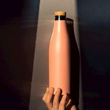 瑞士百年 SIGG 纖體竹蓋保溫瓶 500ml 珊瑚粉