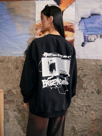 美式水洗做舊背圖大學T