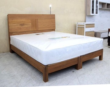 歐風別館馬丁非洲胡桃全實木五尺雙人床架usb充電~基隆至台中免運費