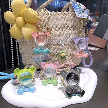 夢幻坐姿熊電鍍鑰匙扣包包掛飾潮酷個性男炫彩星空小熊書包情侶掛飾【倪醬】