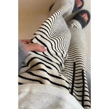 【砂糖夢境】秋冬毛線黑白條紋糯米褲女闊腿寬鬆顯瘦加絨加厚高腰垂感直筒褲子