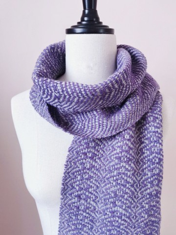 Handwoven by Carina | 手織美麗諾羊毛圍巾