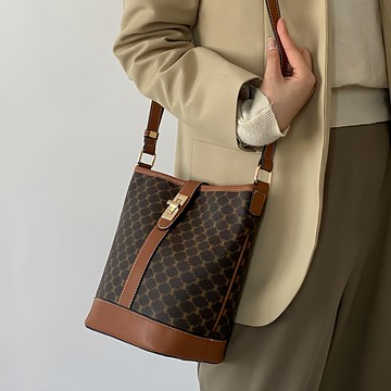 CREANG 女用水桶肩背斜背包 S764  棕色  24 x 22 x 12 cm