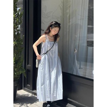 (免運)法式氣質高級感藍色條紋掛脖無袖連衣裙女今年流行爆款裙子小個子
