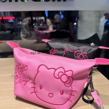 臺灣現/🎀化妝包 收納包刺繡kitty小耳朵化妝包防水可愛卡通收納包